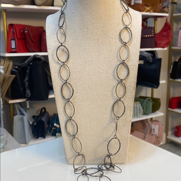 Silver tone circle chain necklace - Picture 2 of 4
